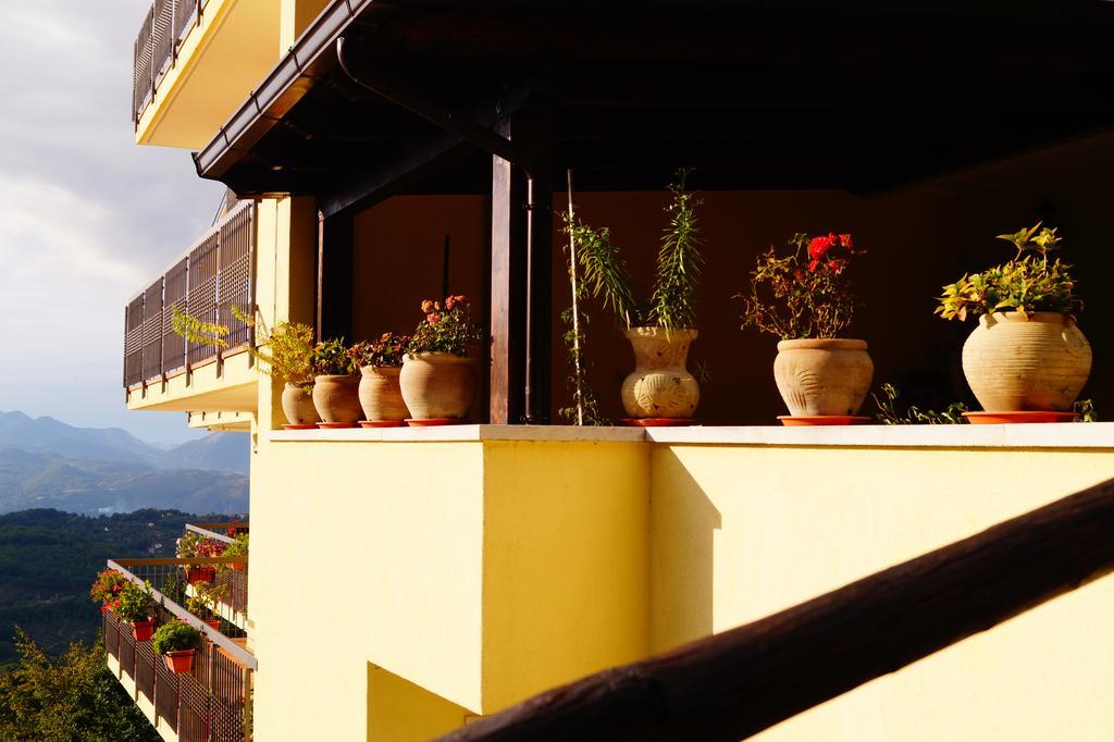 B&B Il Fruscio Mormanno Bagian luar foto